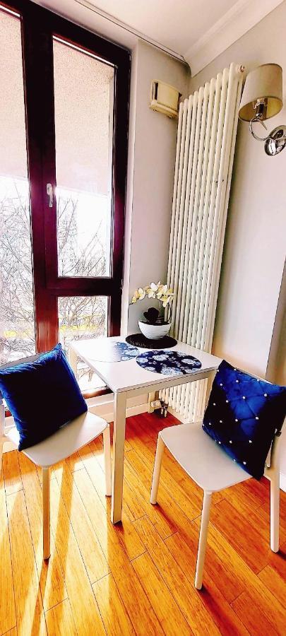 Homecomfort Atlantic Room Varşovia Exterior foto